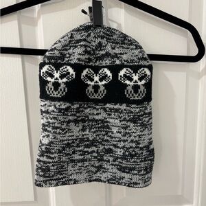 🔥5/$10 🔥 TNA Monochrome Knit Reversible Beanie